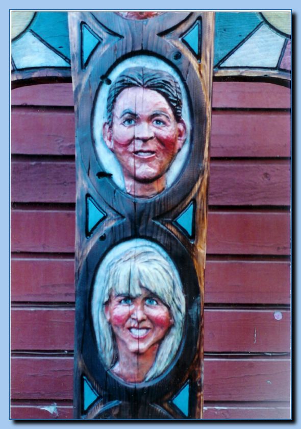 2 089 Totem Non Traditional Family Caricature Archive 03